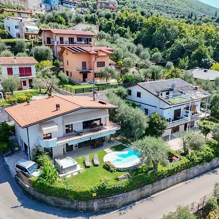 Villa Mimosa-con Piscina E Vista *