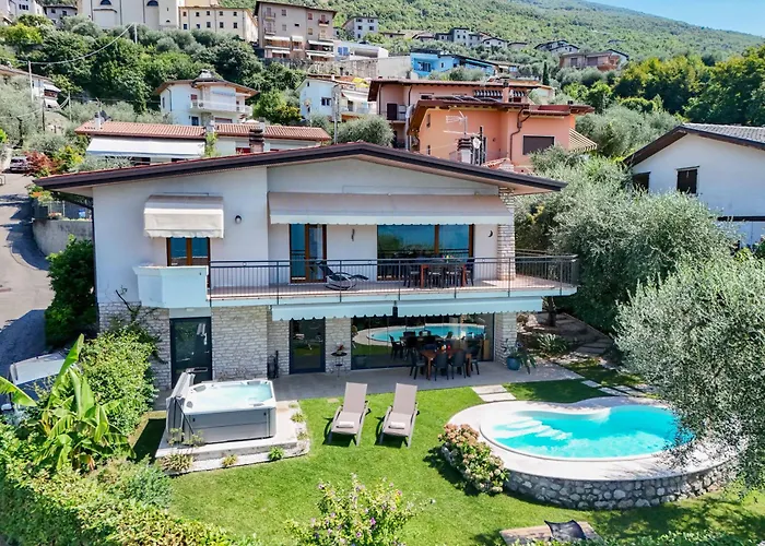 Mimosa-con Piscina E Vista 빌라