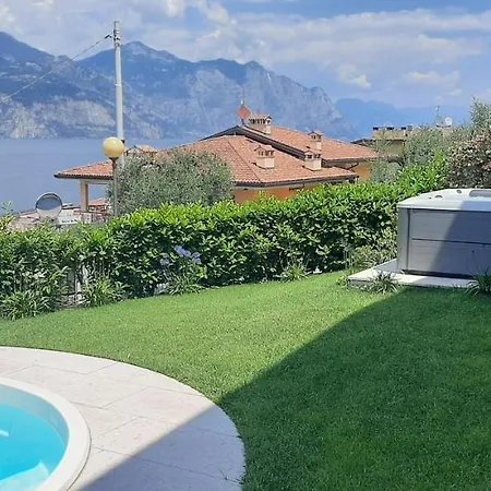 Mimosa-con Piscina E Vista