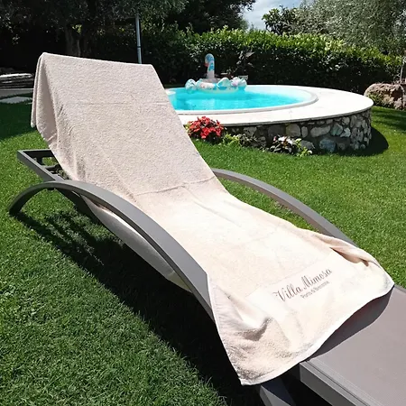 Mimosa-con Piscina E Vista