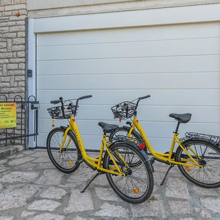 Willa Mimosa-con Piscina E Vista Brenzone sul Garda